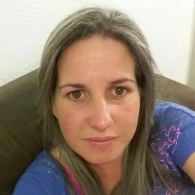 Babá em Porto Alegre: Fernanda