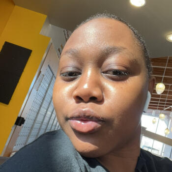 Baby-sitter in Etobicoke: Oluwadarasimi