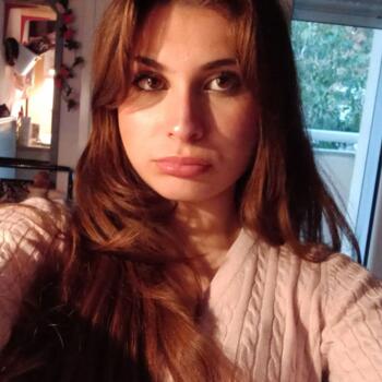 Babysitter στην περιοχή Ασβεστοχώριον: Στελλα