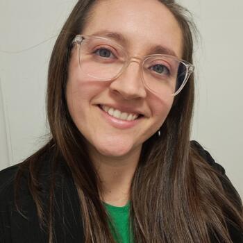 Trabajo para niñera en Young: trabajo para niñera Elena