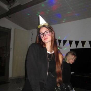 Baby-sitter Bretteville-du-Grand-Caux: Lou