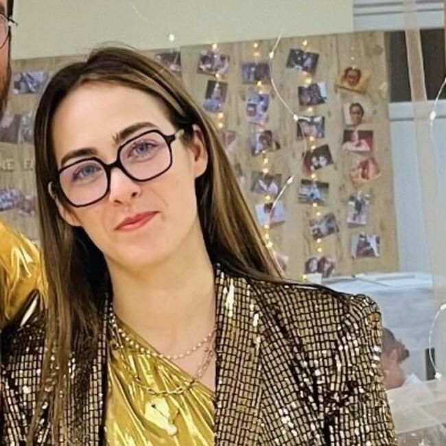 Nanny in Cour-Cheverny: Alexandra