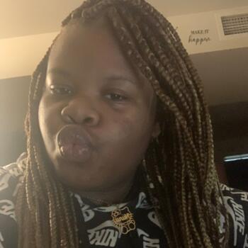 Babysitter in Cleveland: Shanyra