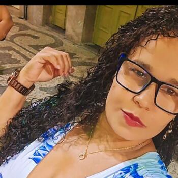 Babá em Recife: Roberta