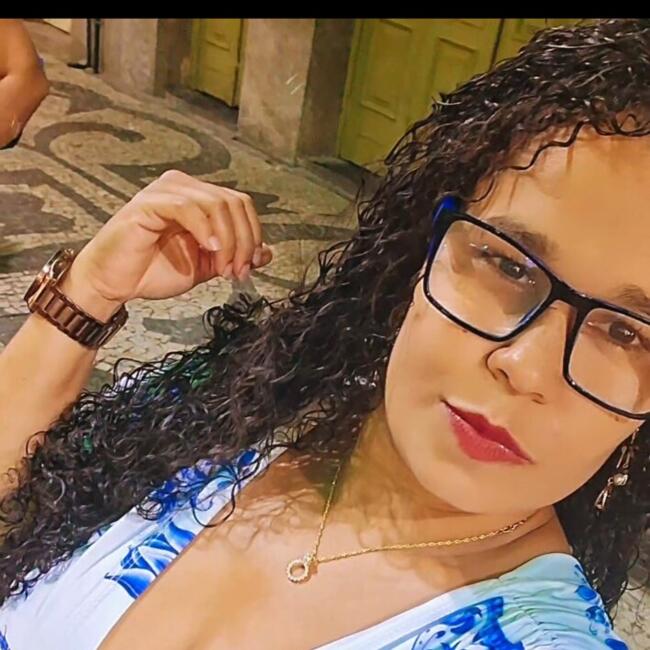 Babá em Recife: Roberta