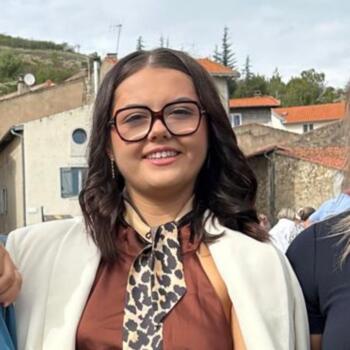 Babysitter in Montaigut-sur-Save: Eva