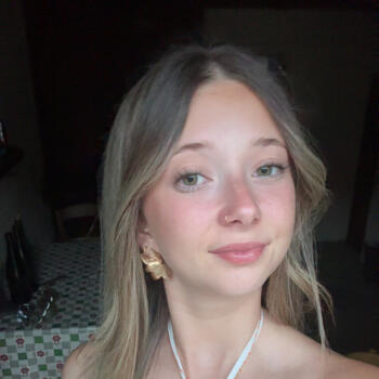 Babysitter in Le Mans: Camille