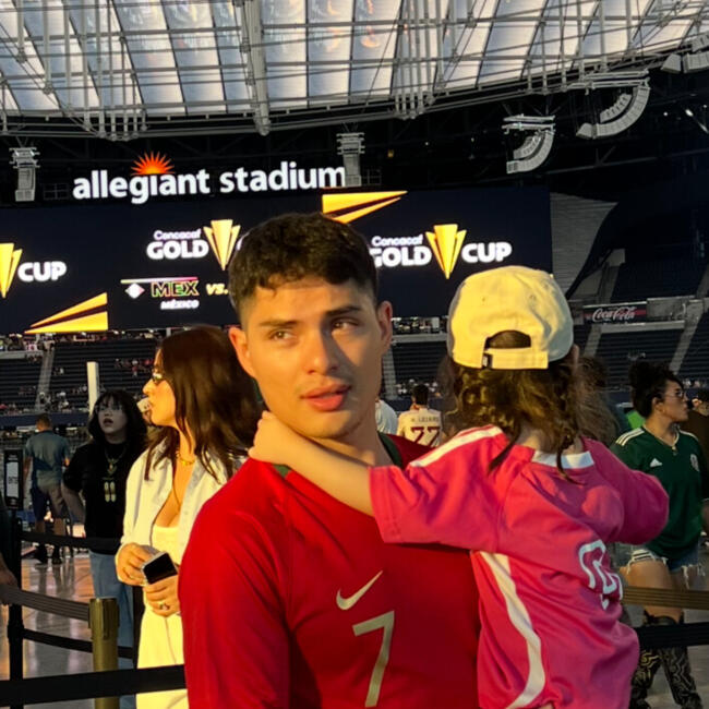 Babysitting job in Las Vegas: Irving