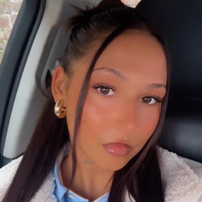 Babysitter in Courcelles: Chiara