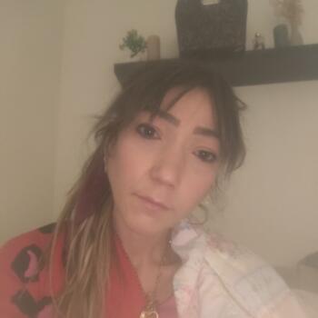 Babysitter in Paris: Celia