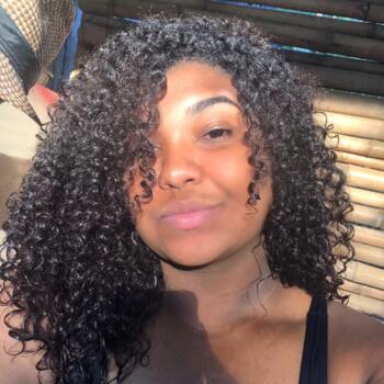 Babá em São João de Meriti: Ayadni Taila