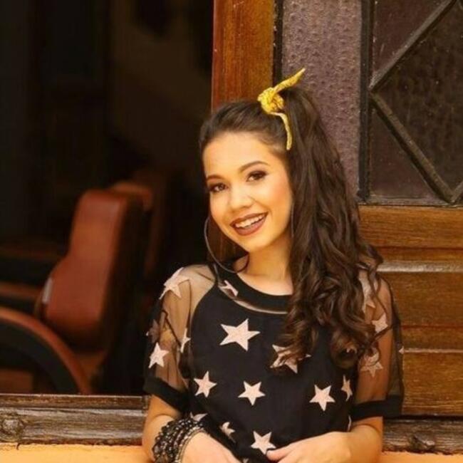 Babysitter in Uberlândia: Danielly