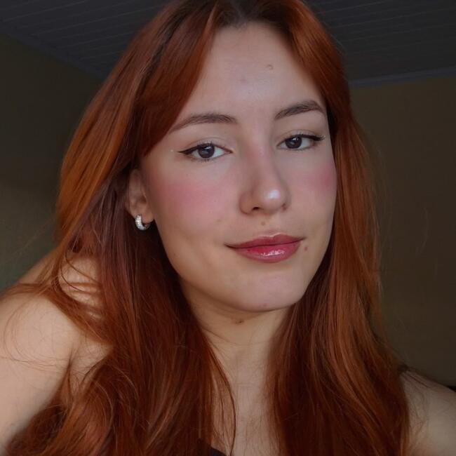 Babysitting job in Luziânia: Karine Macedo