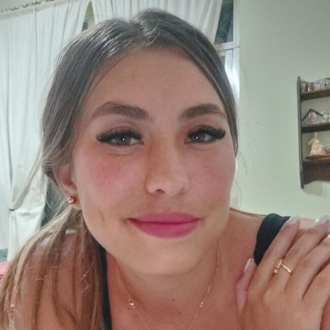 Babysitter in Paço de Arcos: Maria