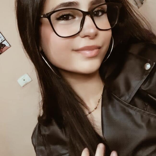 Babysitter in Guarulhos: Victoria
