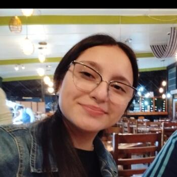 Babysitter in Los Ángeles: Selleny Contreras