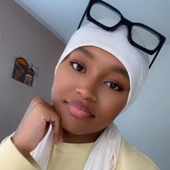 Baby-sitter in Nantes: Neyssa