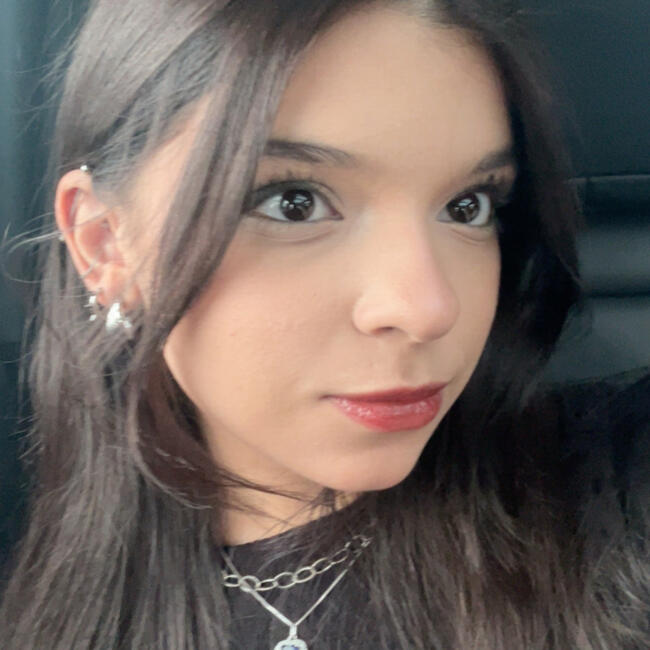 Babysitter in Osasco: Esther