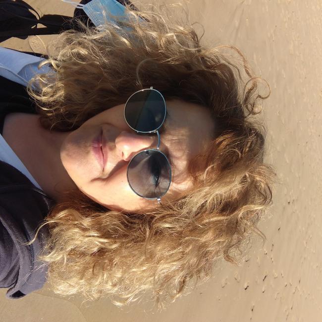 Babysitter in Almada: Esmeralda