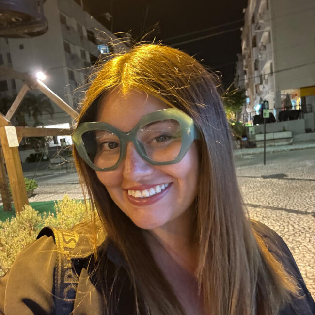 Babysitter in Búzios: Javiera Ignacia