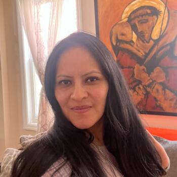 Nanny in Borough of Queens: Monica
