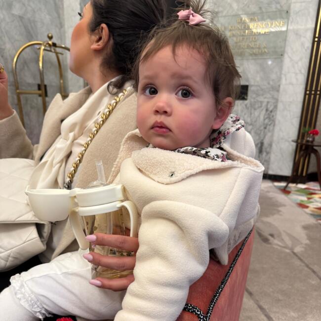 Praca dla opiekunki do dziecka w Warszawa: Sunny