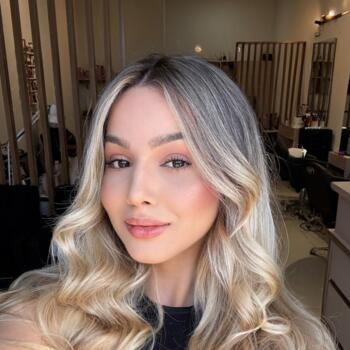 Babysitter Criciúma: Jeniffer