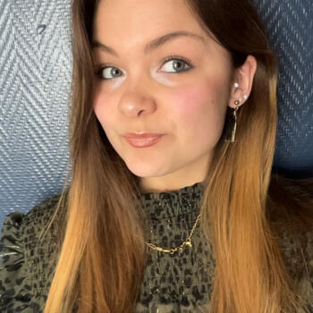 Babysitter in Bruay-la-Buissière: Ines