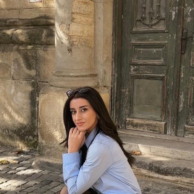 Babysitter στην περιοχή Λάρισα: Σαμπρίνα Ελπίδα