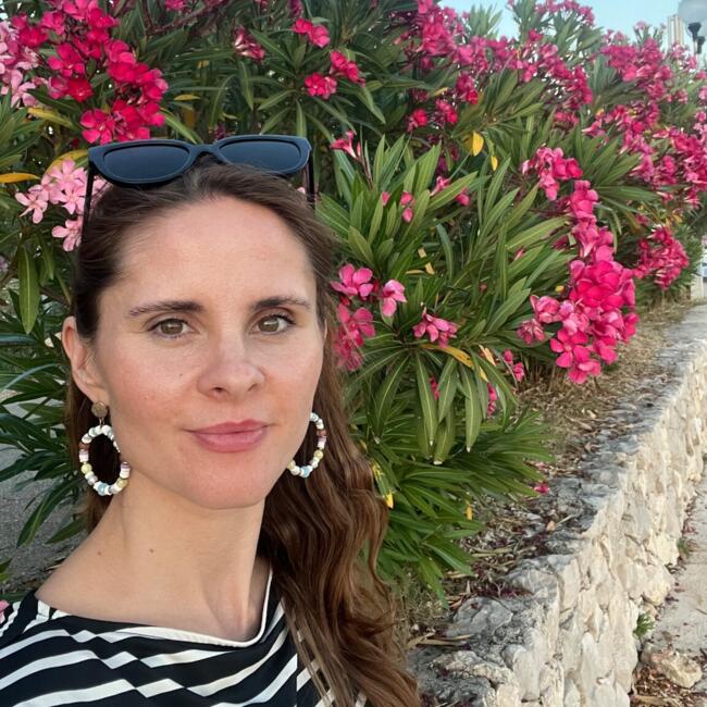 Praca dla opiekunki do dziecka w Poznań: Julia