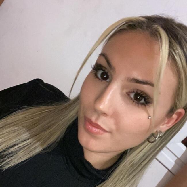 Babysitter στην περιοχή Άγιος Δημήτριος: Αγγελική Γρηγοράκου