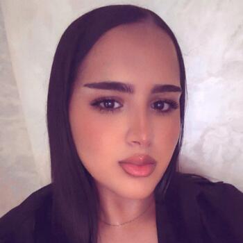 Babysitter in Sint-Agatha-Berchem: Aya