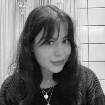 Babysitter in Versailles: Julie