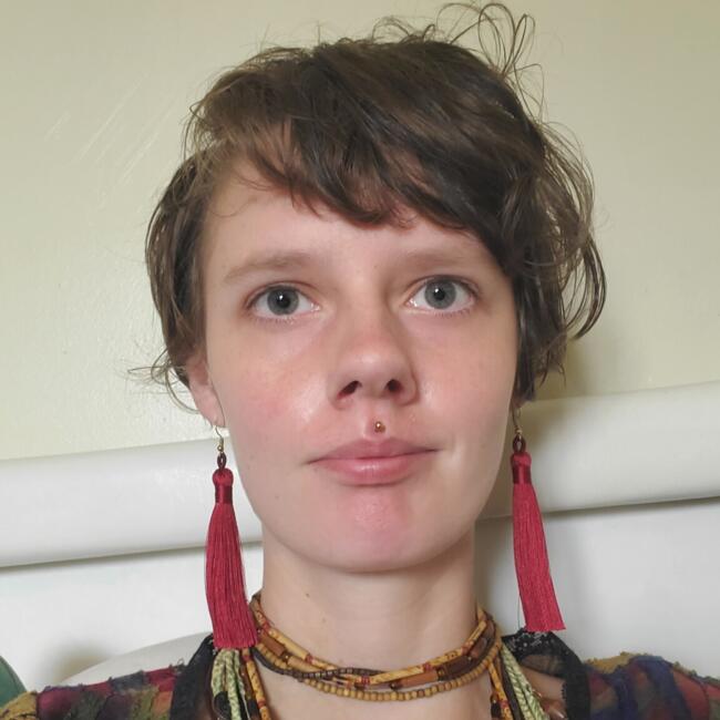 Babysitter in Ulverstone: Jayde