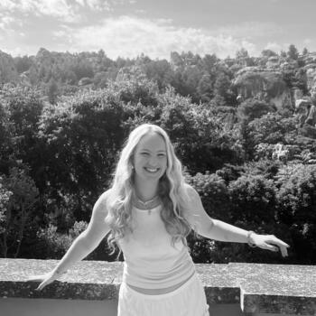 Babysitter in Arles: Louise