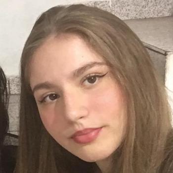 Babá Santo André: Anna Valéria