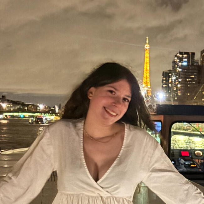 Babysitter in Chaligny: Auryane