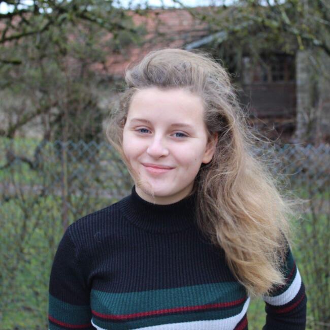 Babysitter in École-Valentin: Lya