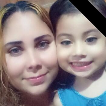 Babysitter in Puerto Limón: Leonor Arias.