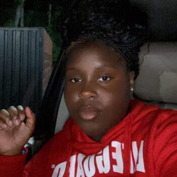 Babysitter in Snellville: Desiree