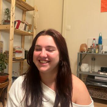 Babysitter in Rouen: Leilou