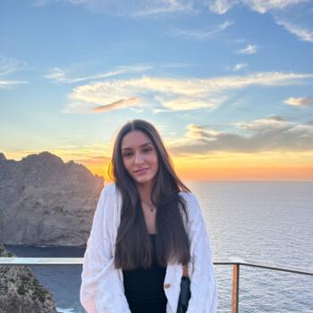 Nanny in Nigrán: Lucía