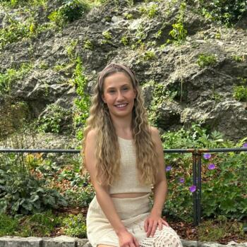 Babysitter in Salzburg: Laura