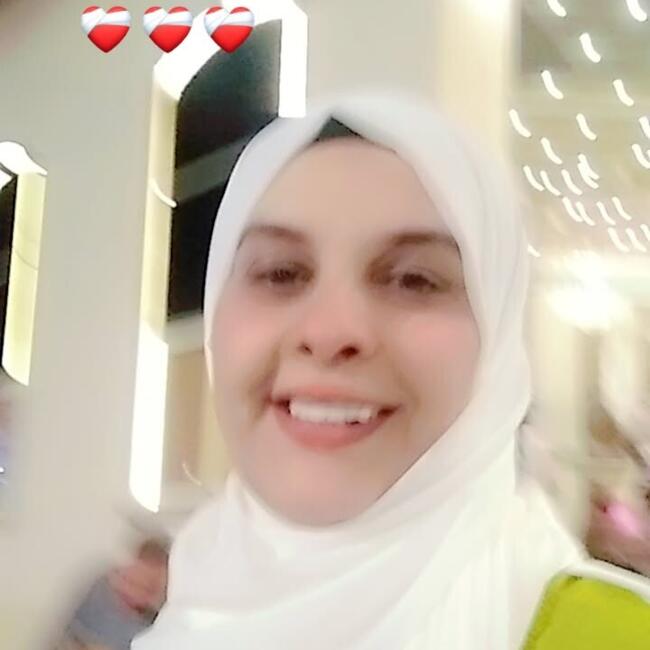جليسة أطفال في القاهرة: Eman