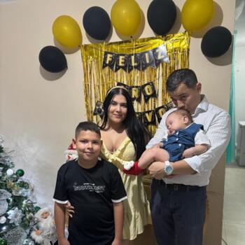 Babysitting job in Soledad: babysitting job Angie