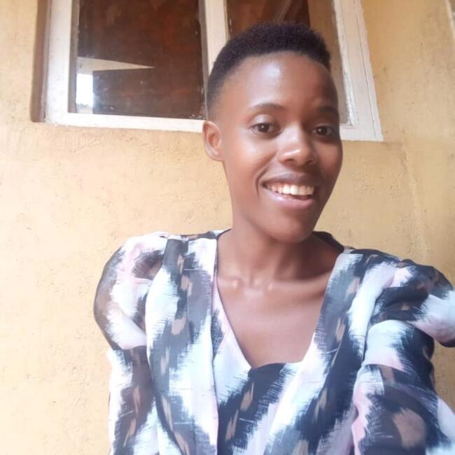 جليسة أطفال في الدوحة: Namakula