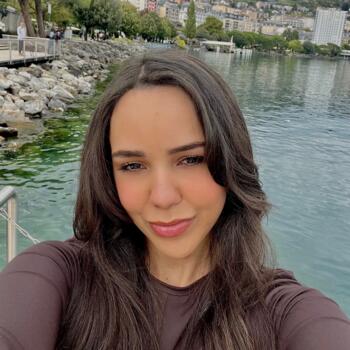 Babysitter in Jarrie: Larissa