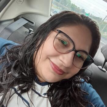Babysitter Cotia: Thalia