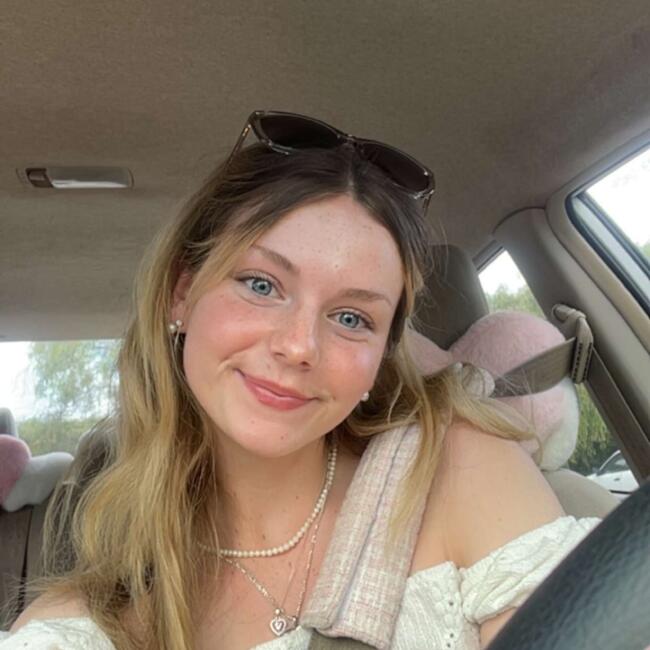 Babysitter in Busselton: Emi