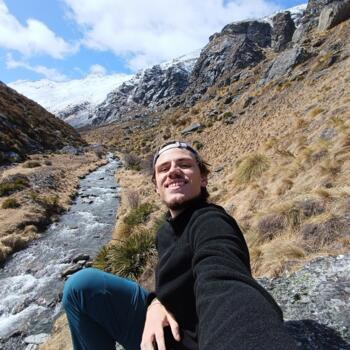 Babysitter in Queenstown: Alexis